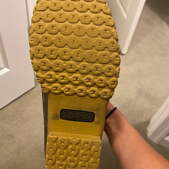 LL Bean boots, lightly worn - Picture 5 of 5